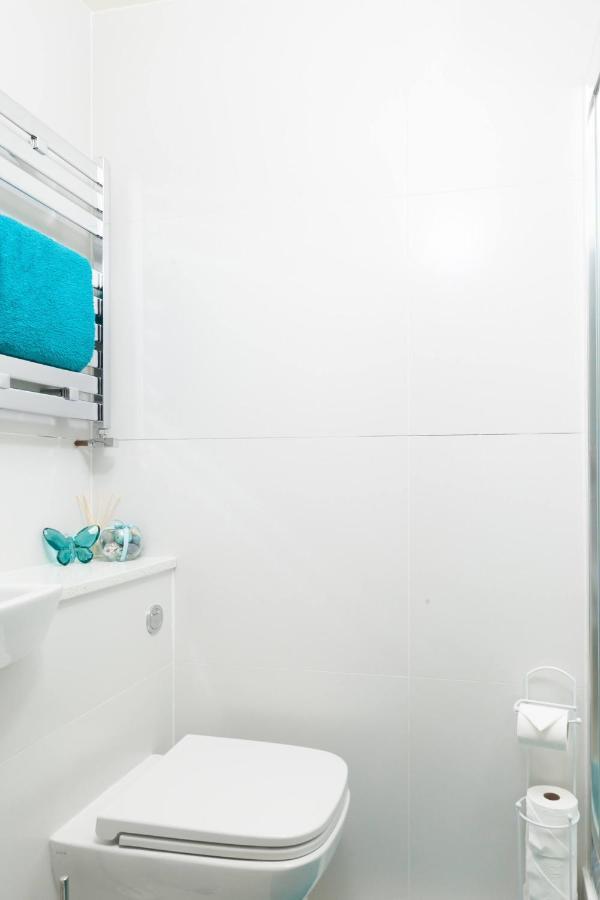Three Bedroom Apartment By Beautiful Park Лондон Екстер'єр фото