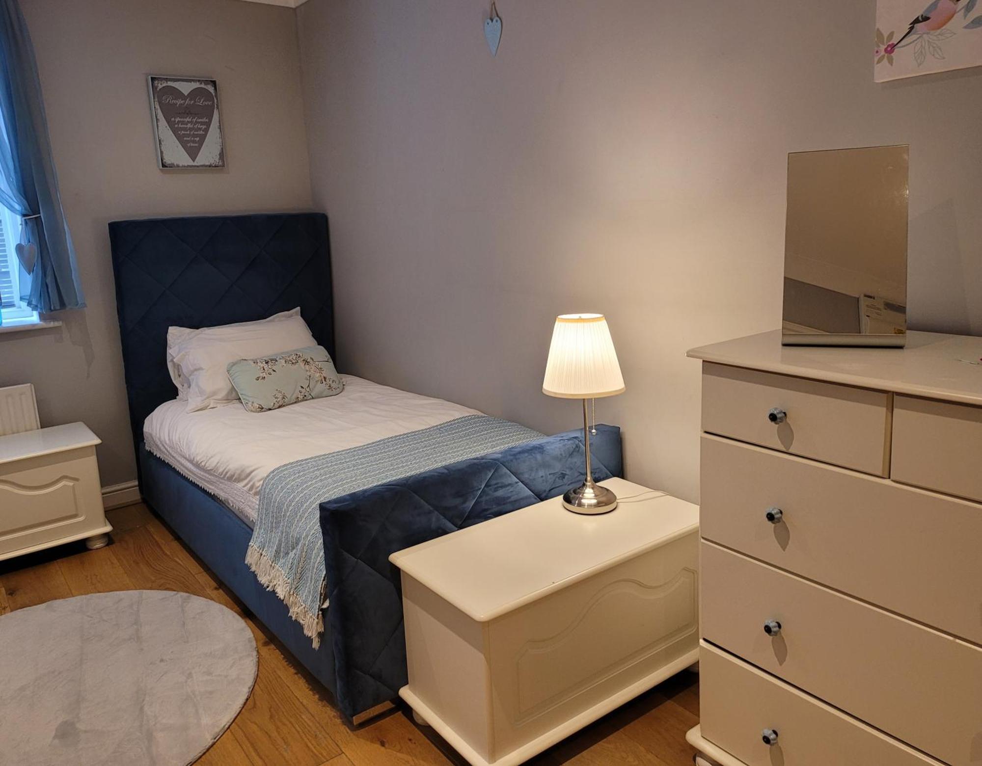 Three Bedroom Apartment By Beautiful Park Лондон Екстер'єр фото