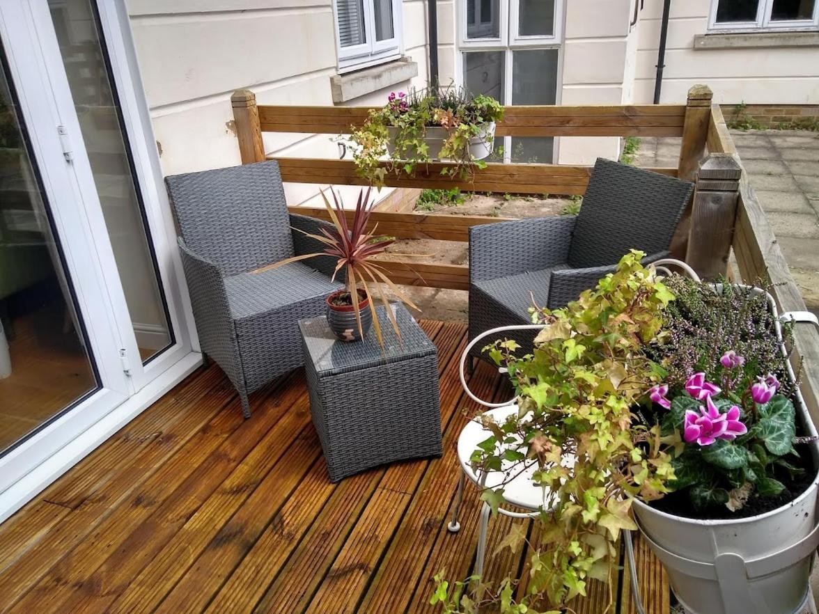 Three Bedroom Apartment By Beautiful Park Лондон Екстер'єр фото