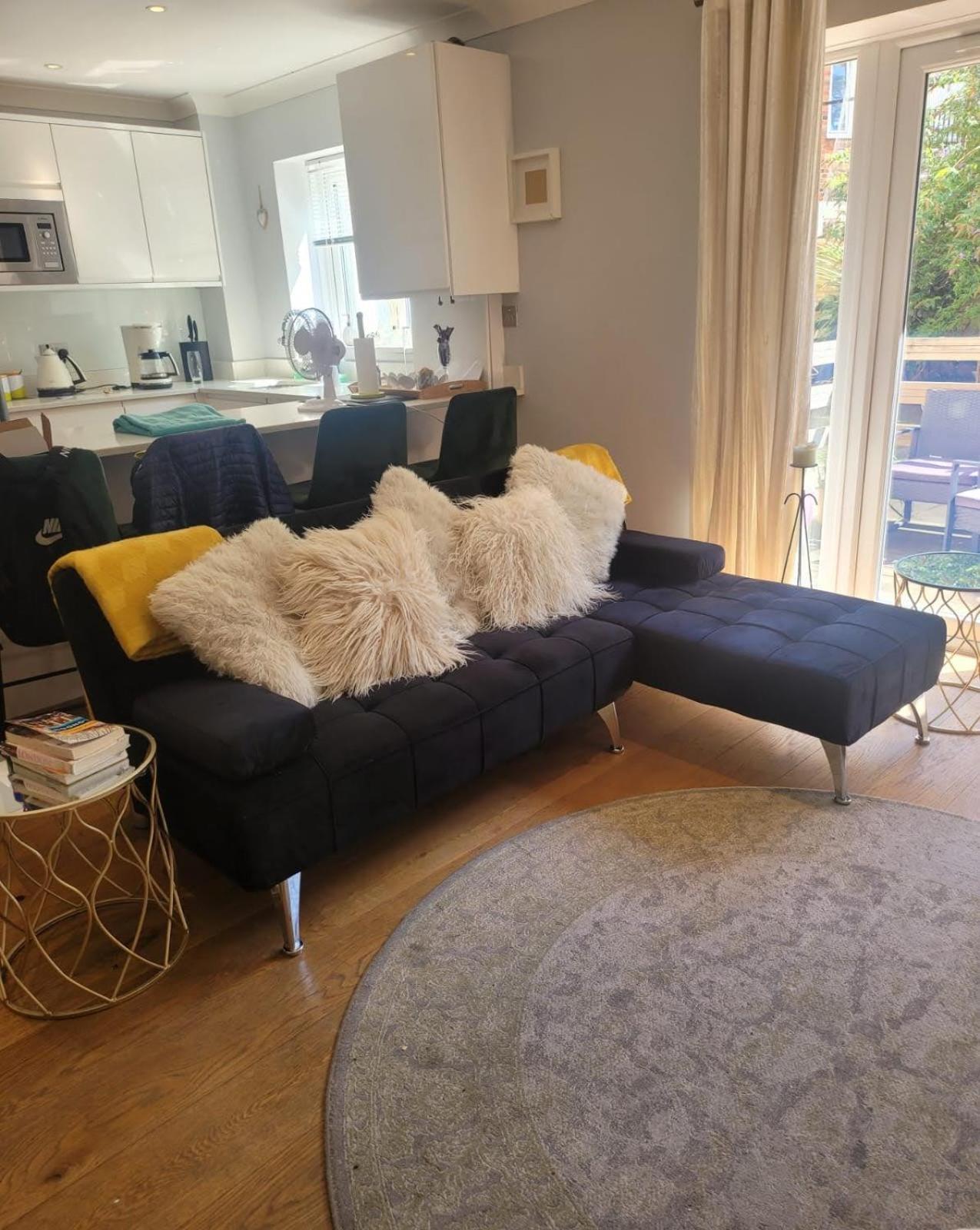Three Bedroom Apartment By Beautiful Park Лондон Екстер'єр фото